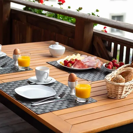 Falwesuna Apartment *