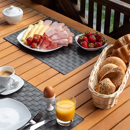 Falwesuna Apartment *