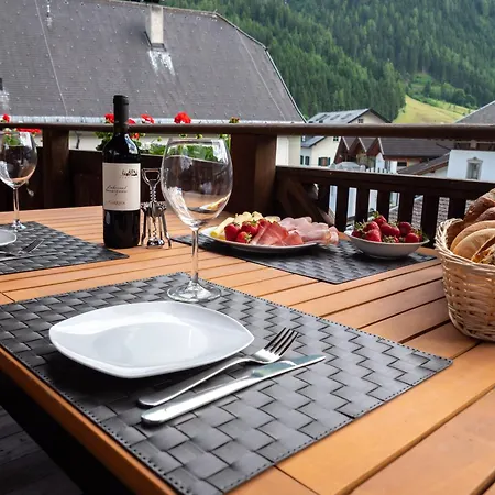 Falwesuna Apartment *